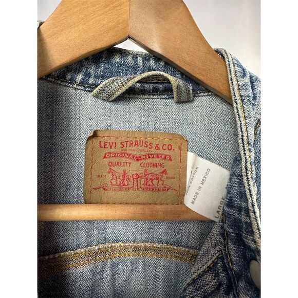 Vintage Levi's Cotton Button Up Denim Jean Jacket in Blue Size Medium - Picture 4 of 5